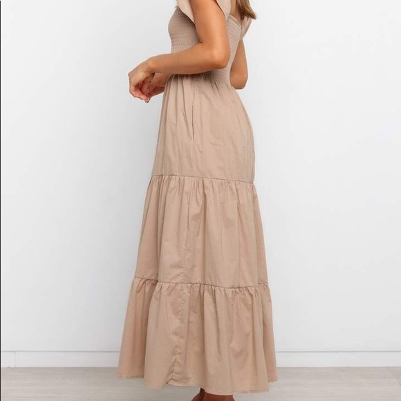 BNWT SOLD OUT PETAL AND PUP DRESS - Picture 2 of 2